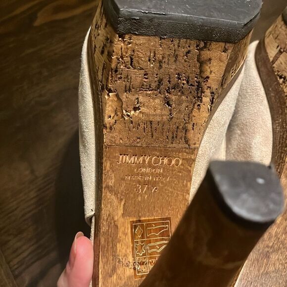 Jimmy Choo Biege suede sandal/heels - Picture 7 of 10